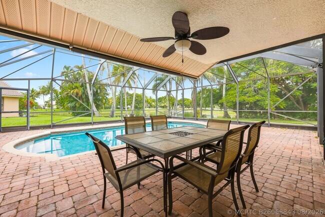 Building Photo - 10798 Cypress Bend Dr