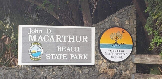 Building Photo - 1150 Emerald Ln