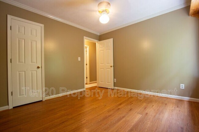 Building Photo - 8284 McKee Rd