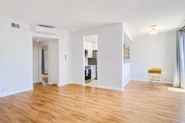 Building Photo - 4111 Iowa St