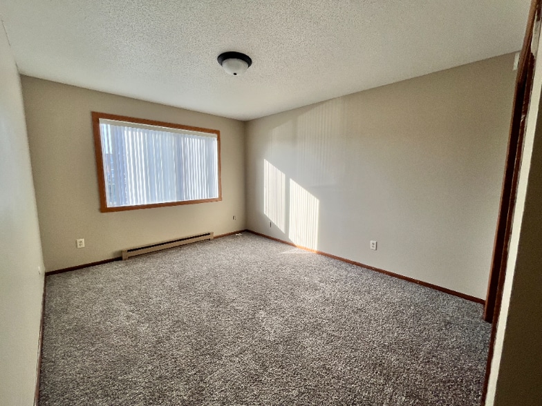 Building Photo - 2605 S 17th St