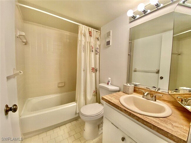 Building Photo - 1516 Mainsail Dr