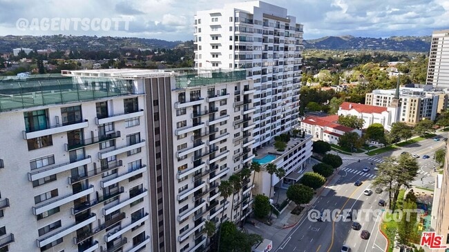 Building Photo - 10535 Wilshire Blvd