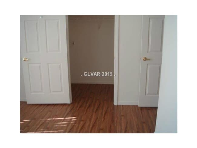 Building Photo - Nice 2-Bedroom Condo in a Guard-Gated Comm...