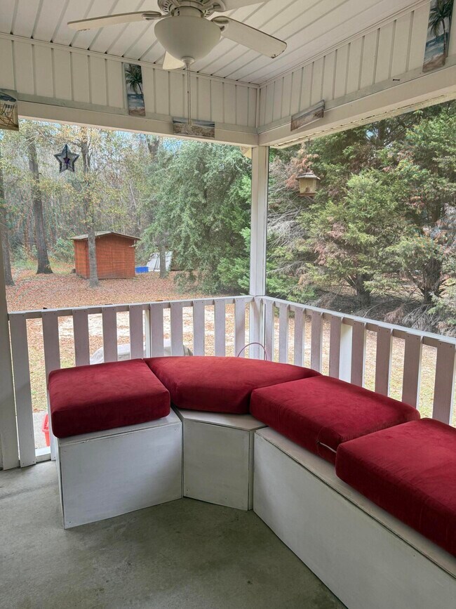 Building Photo - 2980 Kaempfer Cir