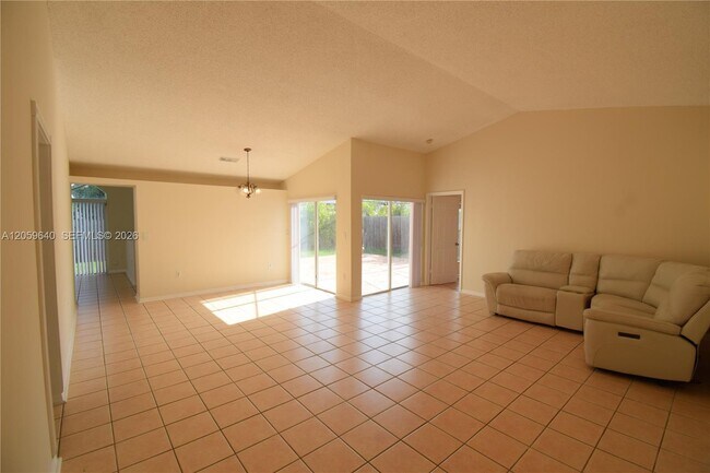 Building Photo - 15860 SW 77th St