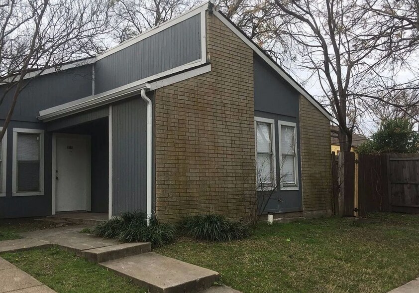 Building Photo - 409 North St