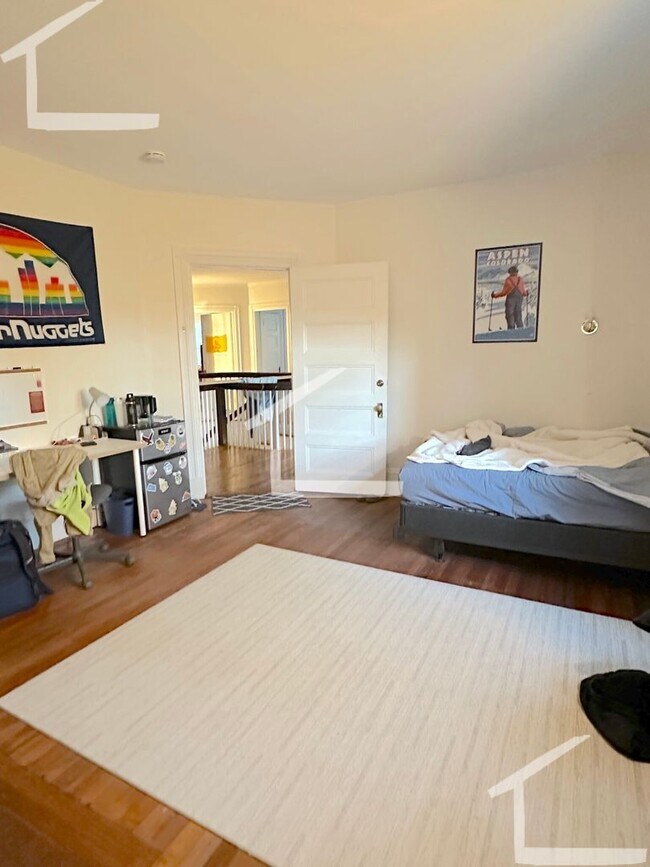 Building Photo - 13 Orkney Rd