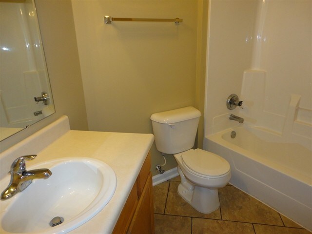 Building Photo - 13905 Brightwater Dr