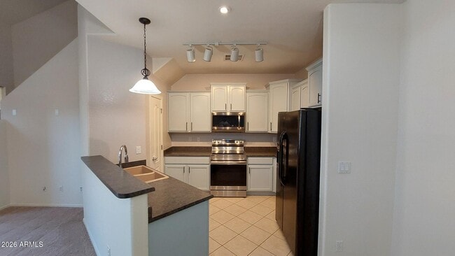 Building Photo - 4931 W Escuda Dr