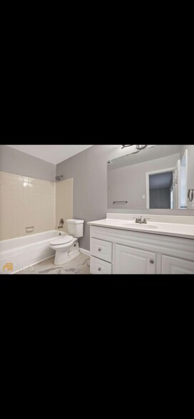 Building Photo - 325 Winding River Dr