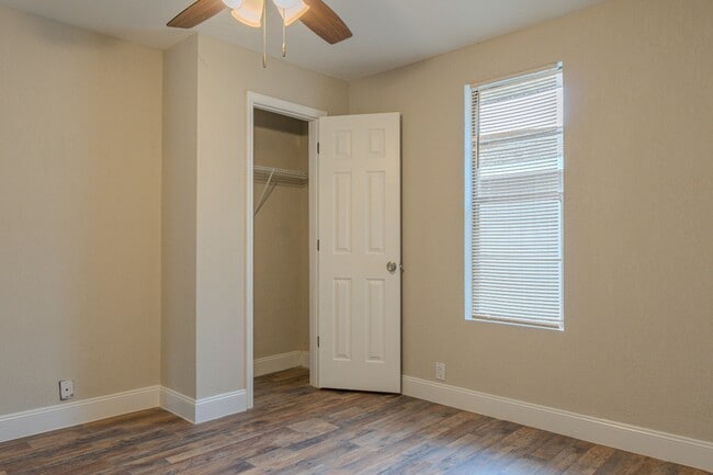 Building Photo - 129 W Church St