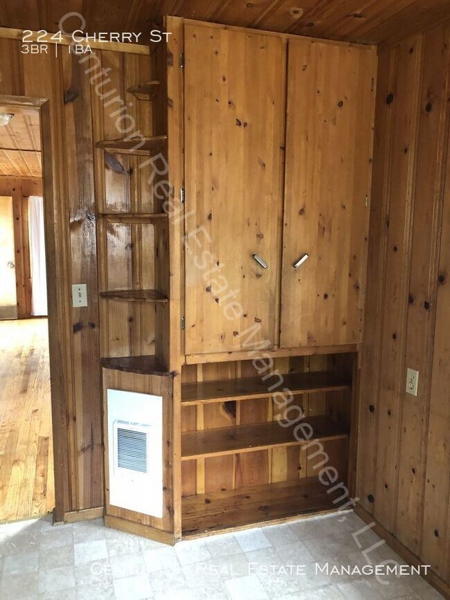 Building Photo - 224-236 Cherry St