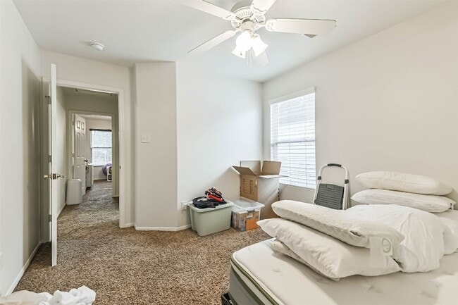 Building Photo - 22538 Goss Spring Ct