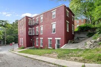 Building Photo - 2136 Ravine St