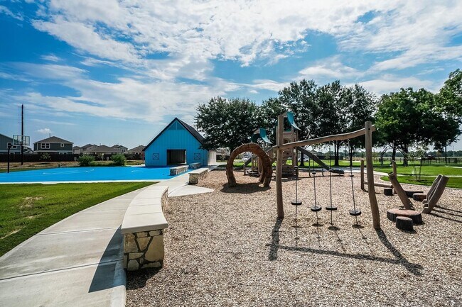 Building Photo - 17843 Plow Horse Ln