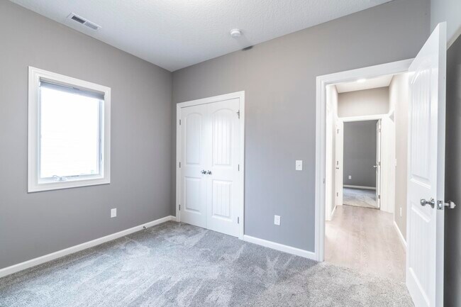 Building Photo - 2128 Freestone Pl