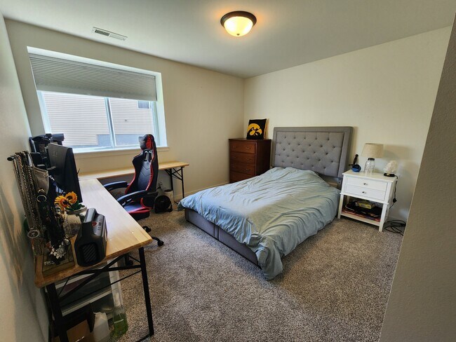 Building Photo - 114 Dogwood Ln