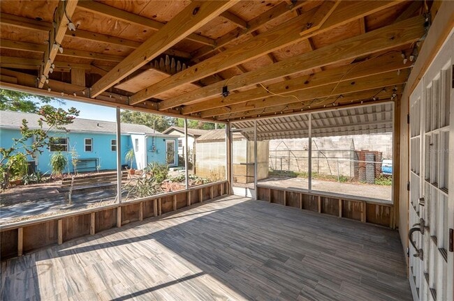 Building Photo - 3811 44th Ave N