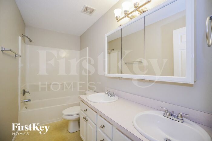 Building Photo - 2958 Badger Dr