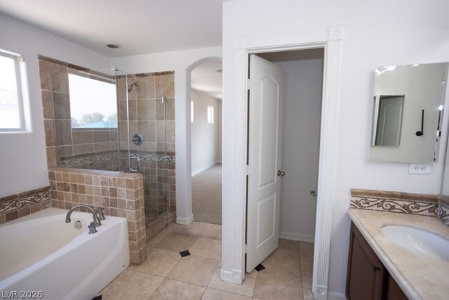 Building Photo - 4909 N Madre Maria Ct