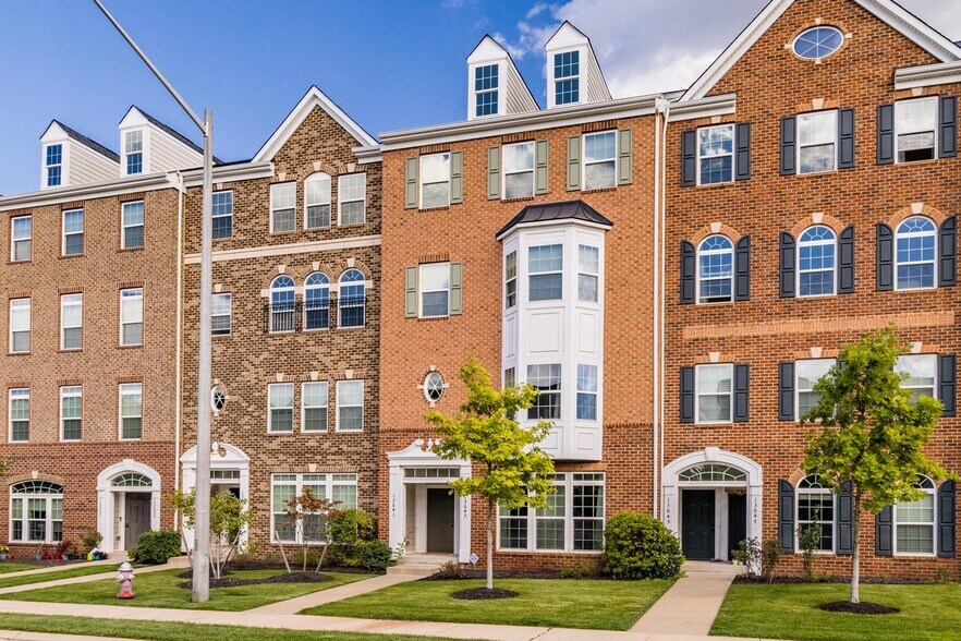 Building Photo - 13643 Air and Space Museum Pky