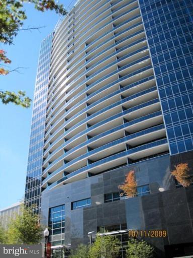 Building Photo - 1881 N Nash St