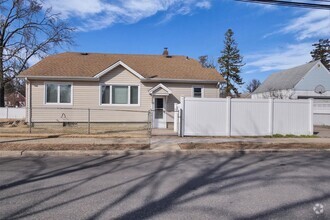 Building Photo - 369 Greengrove Ave