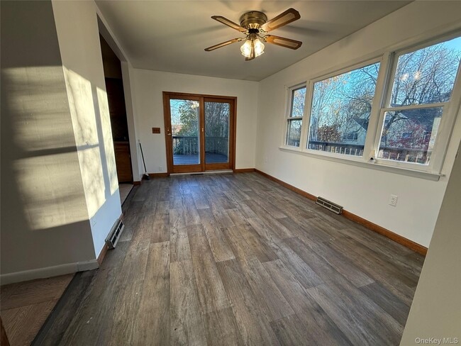 Building Photo - 90 North Rd