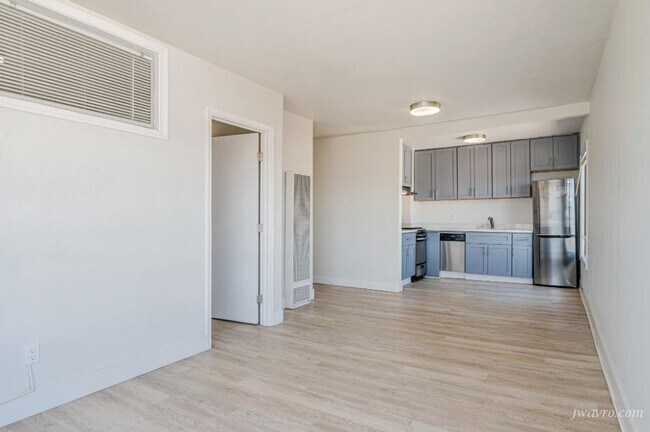 Building Photo - 70 Terra Vista Ave