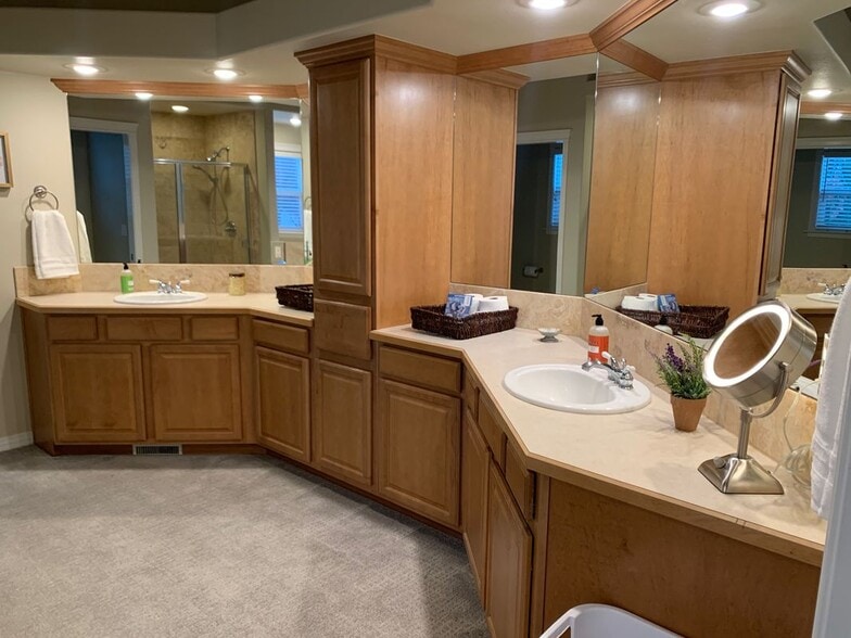 Building Photo - 191 N Cove Colony Way