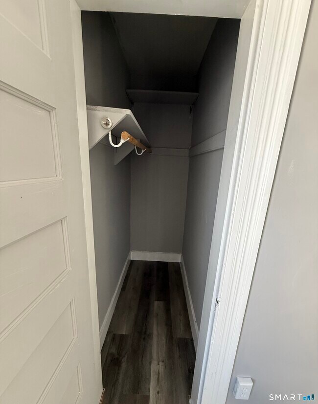 Building Photo - 500 Carroll Ave