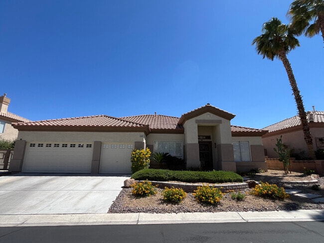 Building Photo - 9499 Castillana Ct