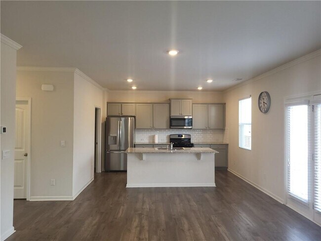 Building Photo - 50 Barnwood Ln