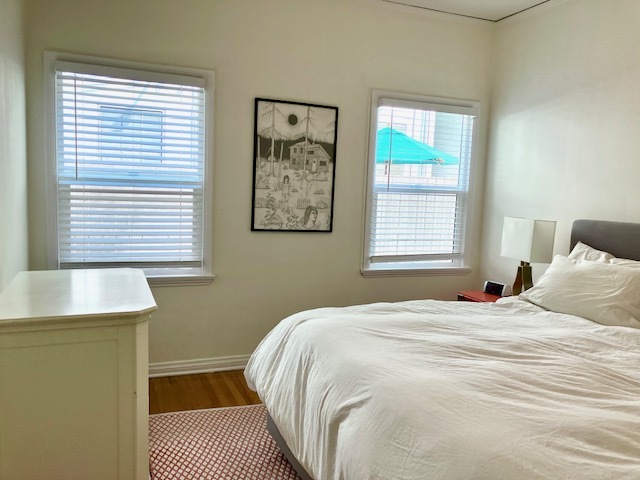 bedroom - 115 N Harper Ave