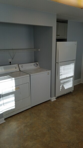 Building Photo - 570 McGlamery Rd