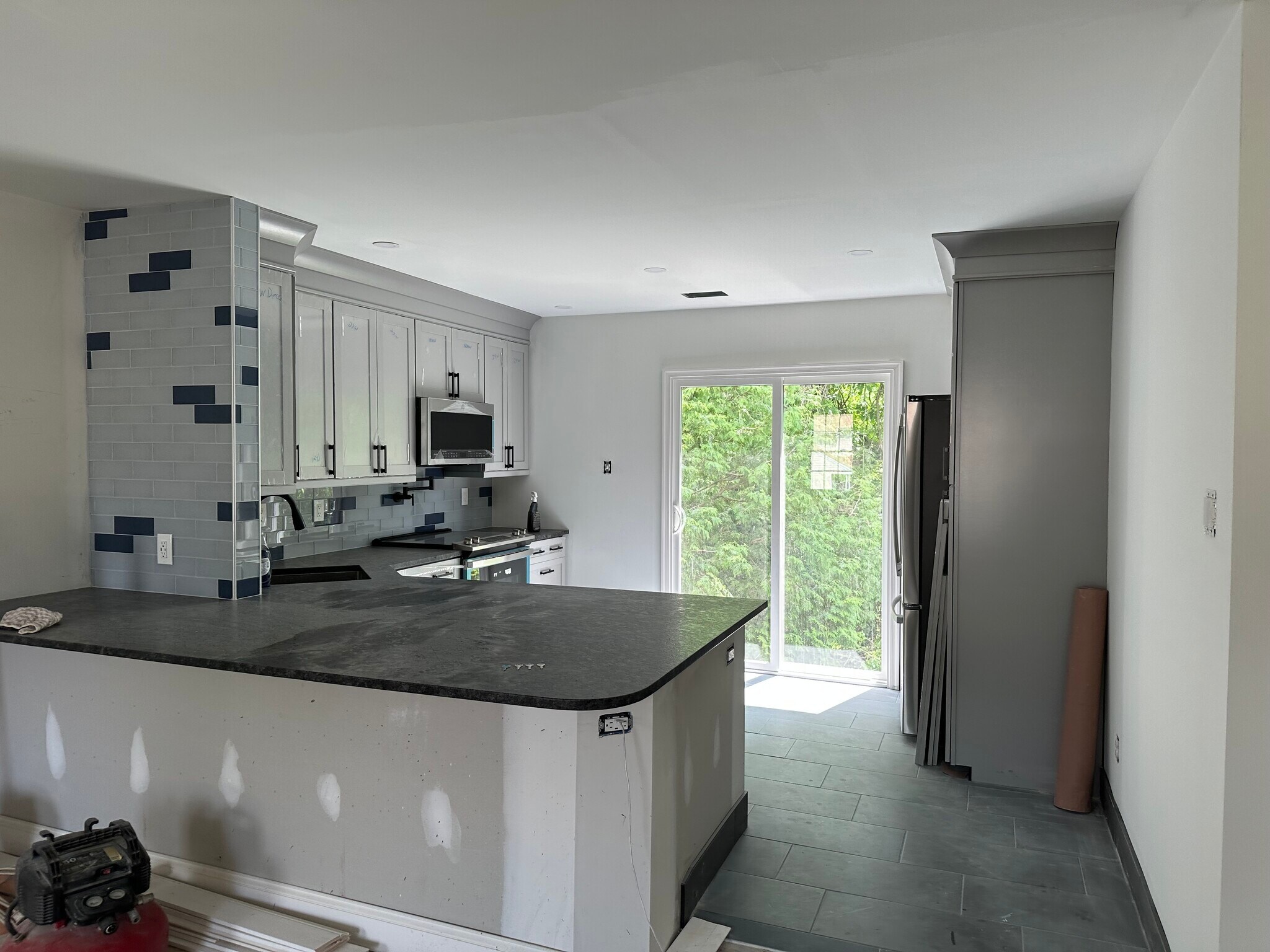 Building Photo - 1677 Bluebird Dr