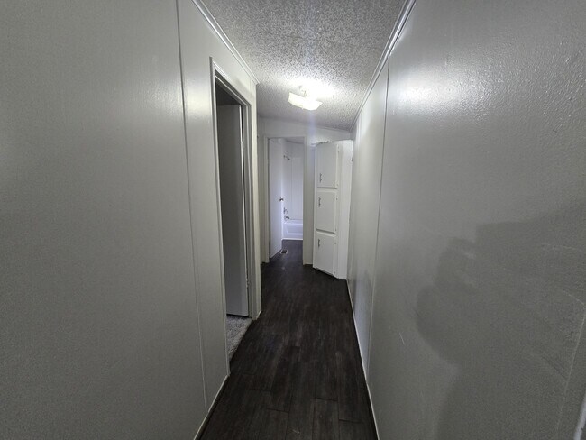 Building Photo - 1449 Beach Airport Rd