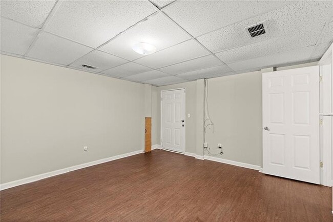 Building Photo - 410 Milton Ave