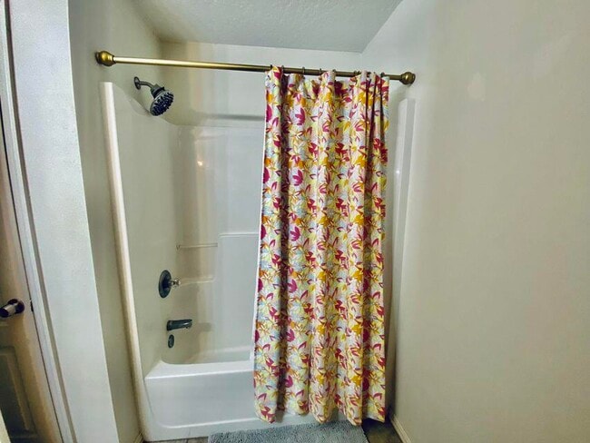 Building Photo - 116 Dolphin Rd