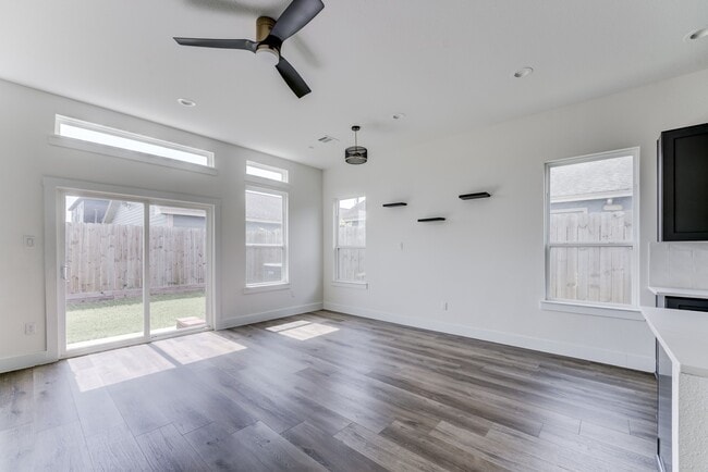 Building Photo - 7117 Tierwester St