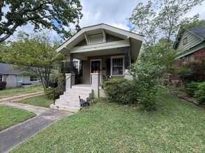Building Photo - The One Everyone Wants in Hillcrest