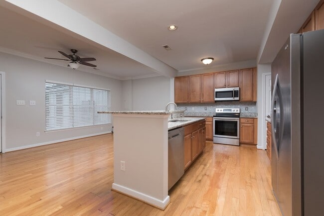 Building Photo - 4102 Pale Moon Ct