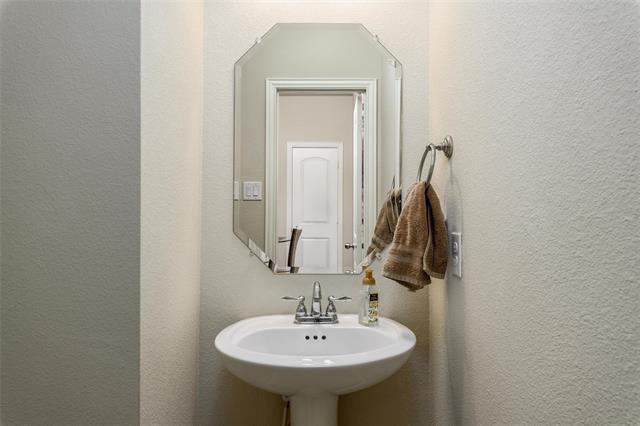 Building Photo - 2559 Adam Ln