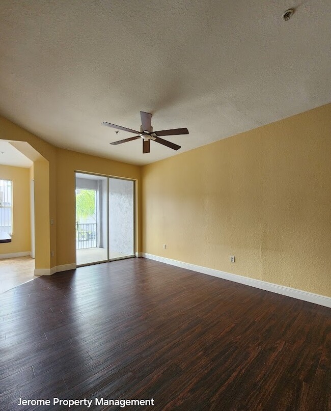 Building Photo - 5011 Sunridge Palms Dr
