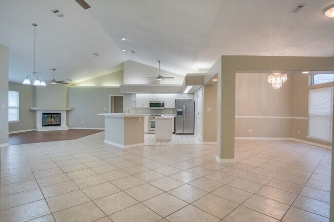 Building Photo - “Celebrate the Season! 4BR Cantonment Home...