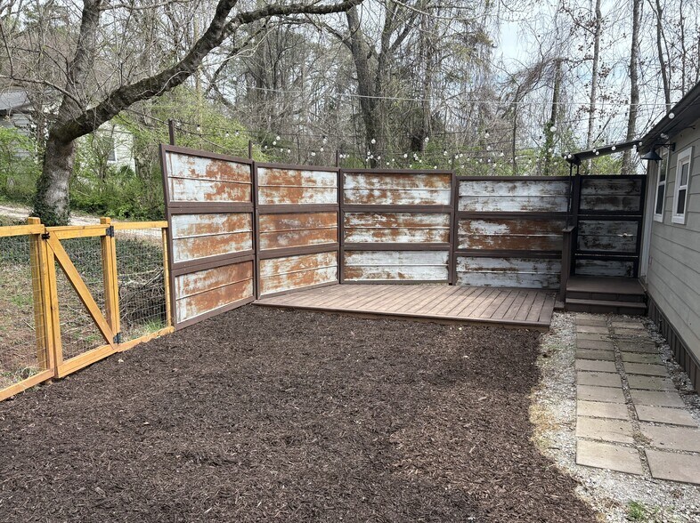 Building Photo - 7628 Sevierville Pike