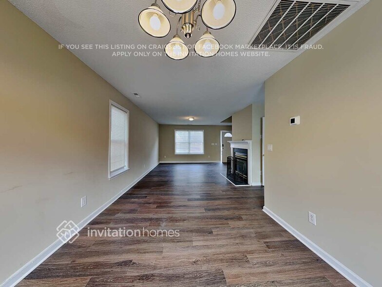 Building Photo - 2004 Pineton Ct