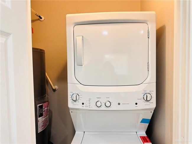 Building Photo - 16 San Andres