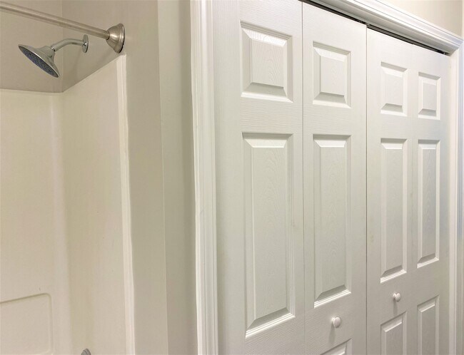 Building Photo - 144 Berwick Lakes Blvd